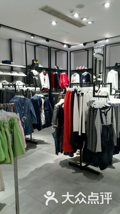 天天惠百货(东环一路店)-图片-深圳购物